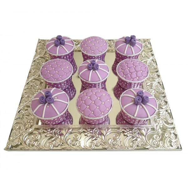 Minik Güllü ve İncili Cupcake