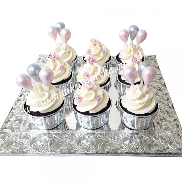Balonlu ve Çiçekli Cupcake