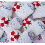 Nişan Kurabiyesi ( Kırmızı-Beyaz Güllü ) Nişan Kurabiyesi ( Kırmızı-Beyaz Güllü )